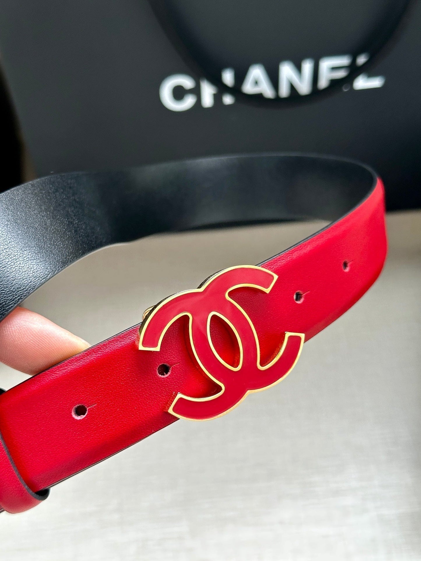 CC 30MM BELT IN CHERRY RED SMOOTH CALFSKIN METAL HARDWARE
