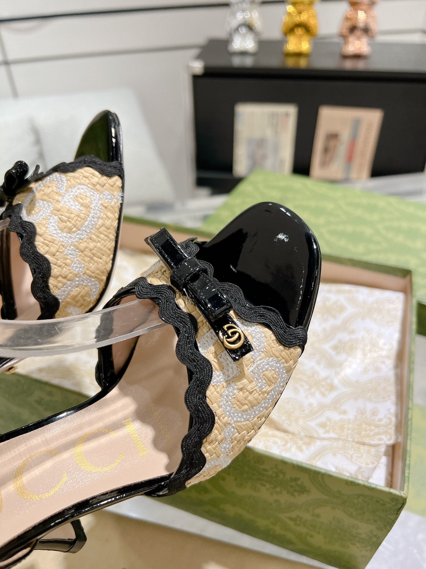 GG HIGH - HEEL SANDAL BLACK FABRIC ATTACH BOW