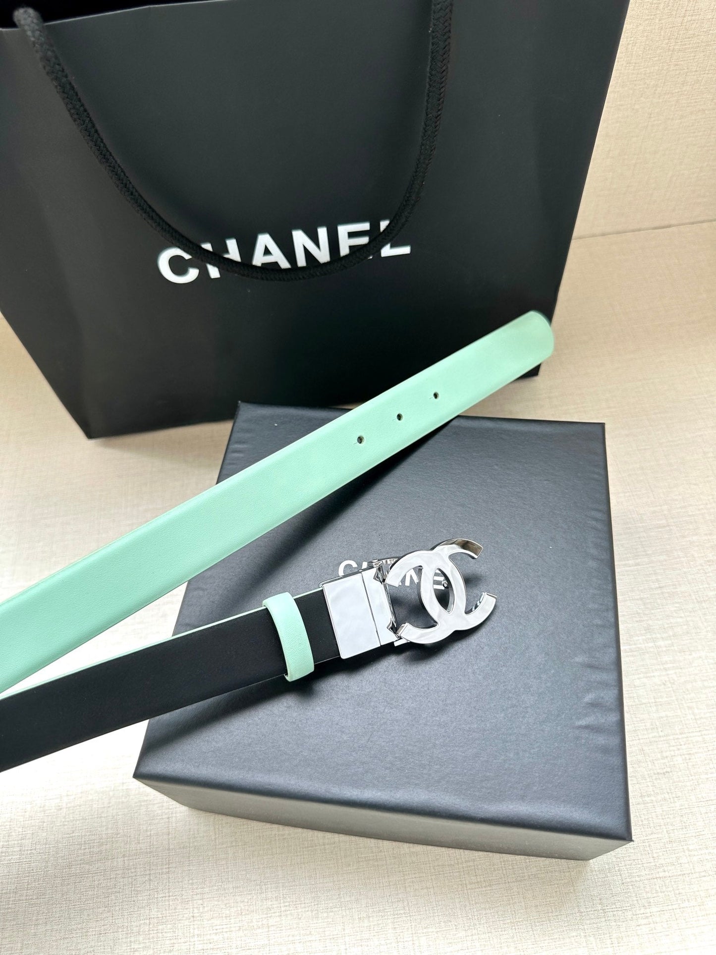 CC 30MM BELT IN GREEN MINT AND BLACK CALFSKIN WITH SILVER HARDWARE