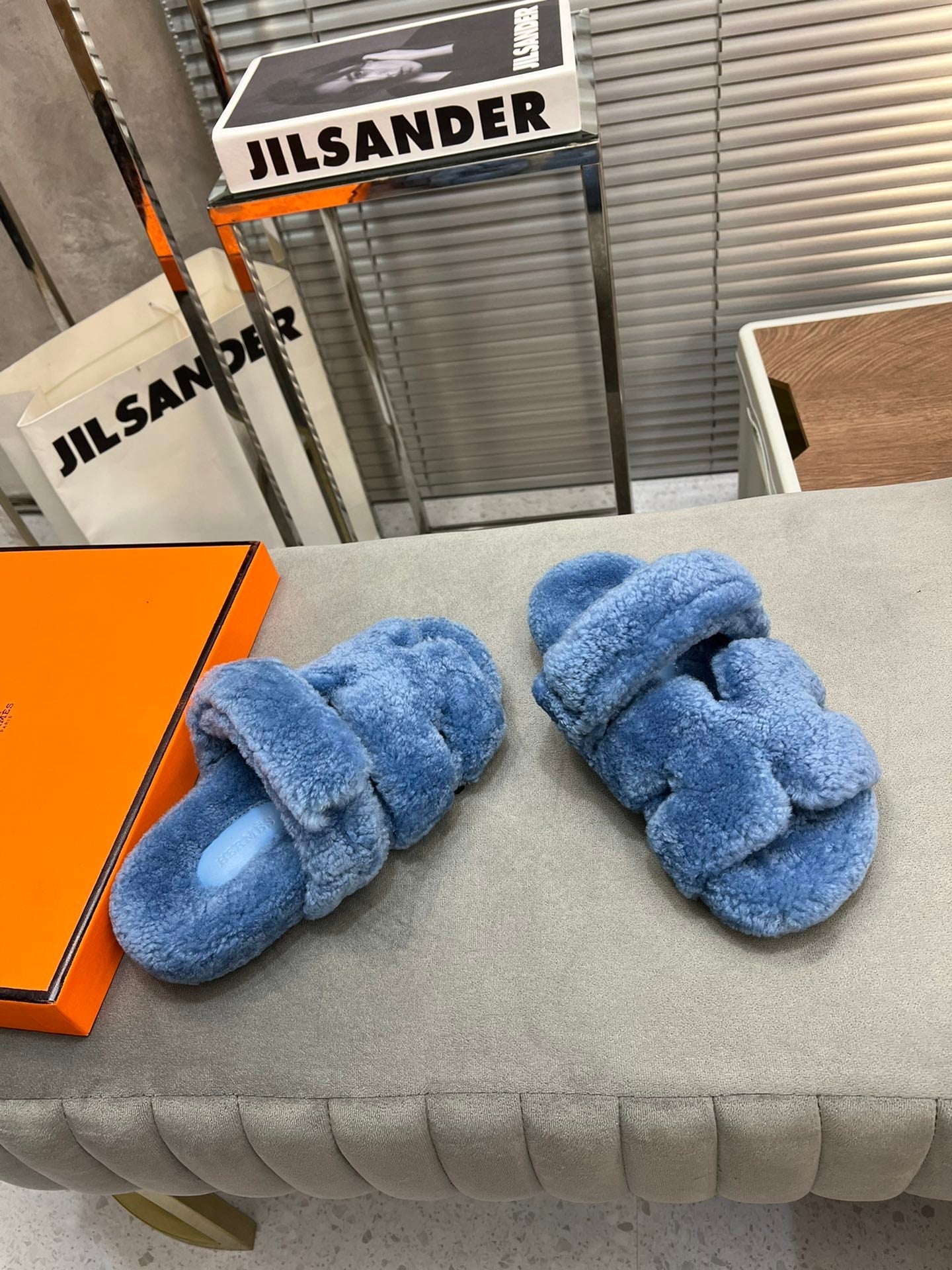 CHYPRE SLIPPERS IN AZURE BLUE LAMB WOOL