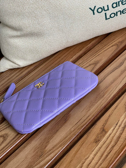 CC CLASSIC SMALL 15 ZIPPED POUCH IN AMETHYST PURPLE GRAINED CALFSKIN