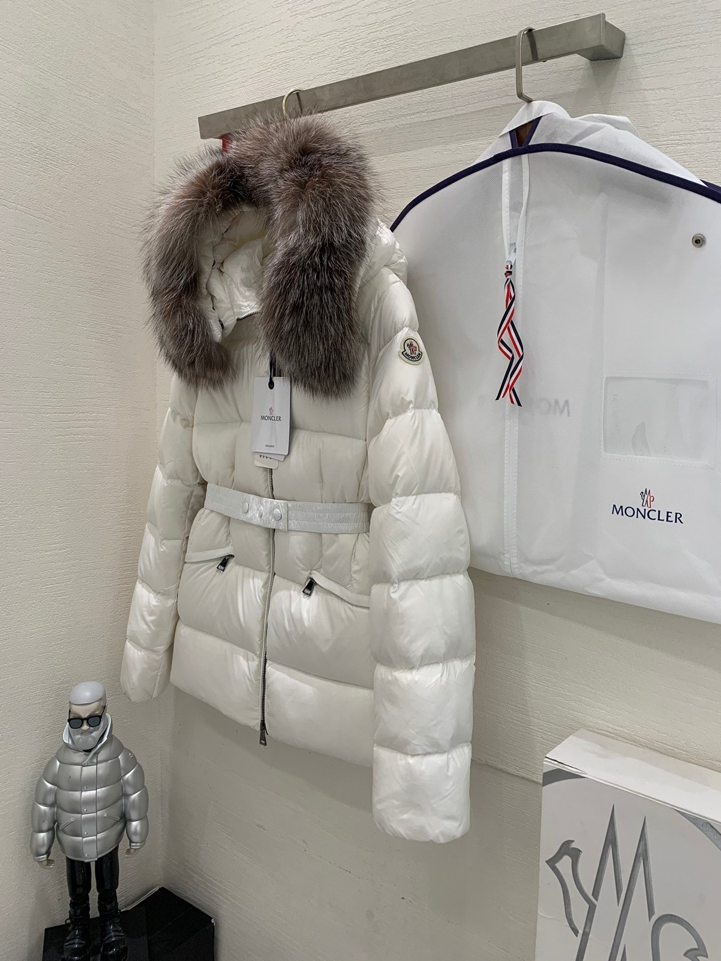 Moncler Style Women’s Hooded Down Puffer Coat – Style 126