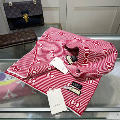 SET SCARF AND HAT IN PUNCH PINK MIX WHITE WOOL AND CASHMERE 946332