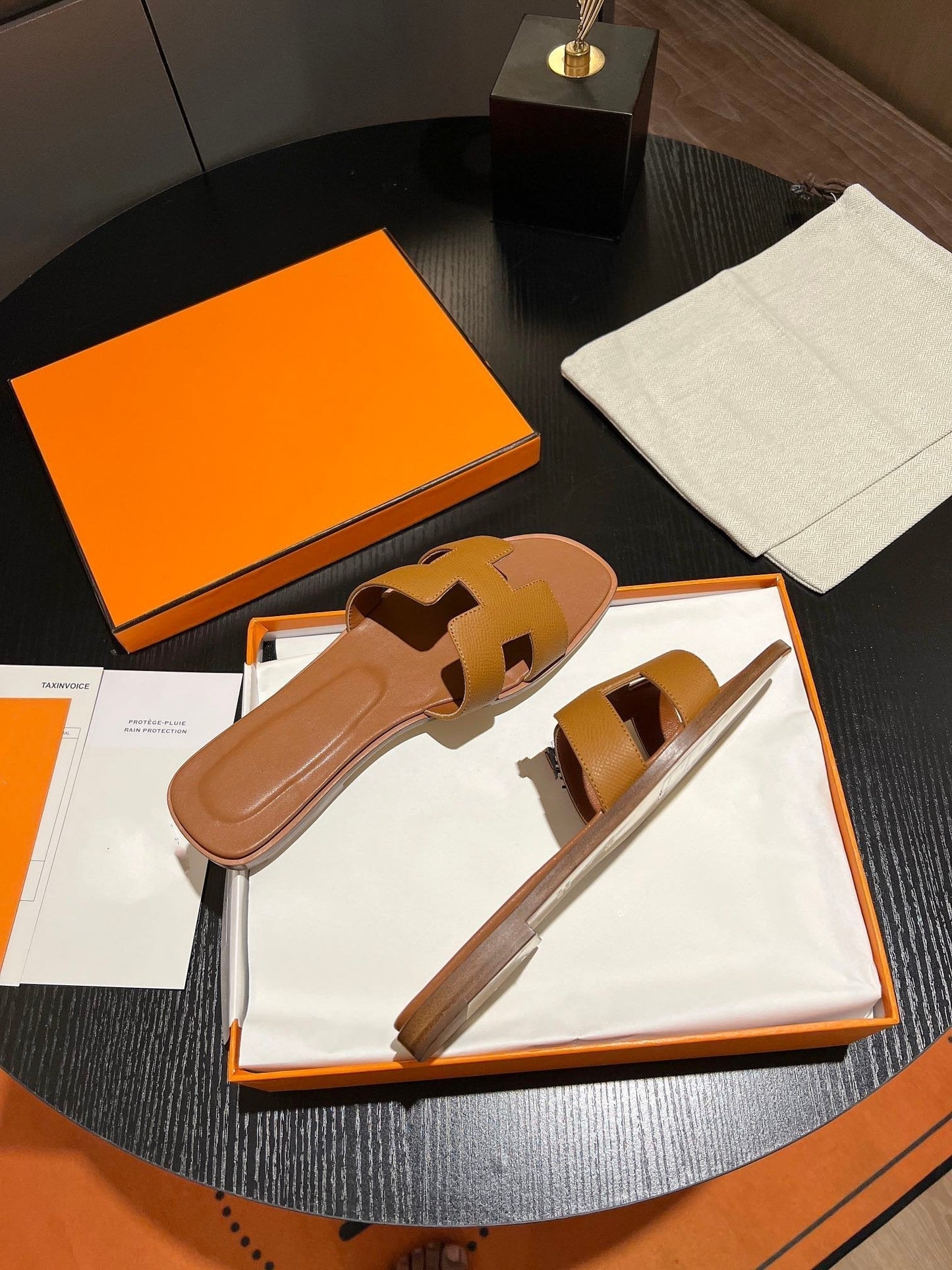 0RAN SANDAL Leather Brown