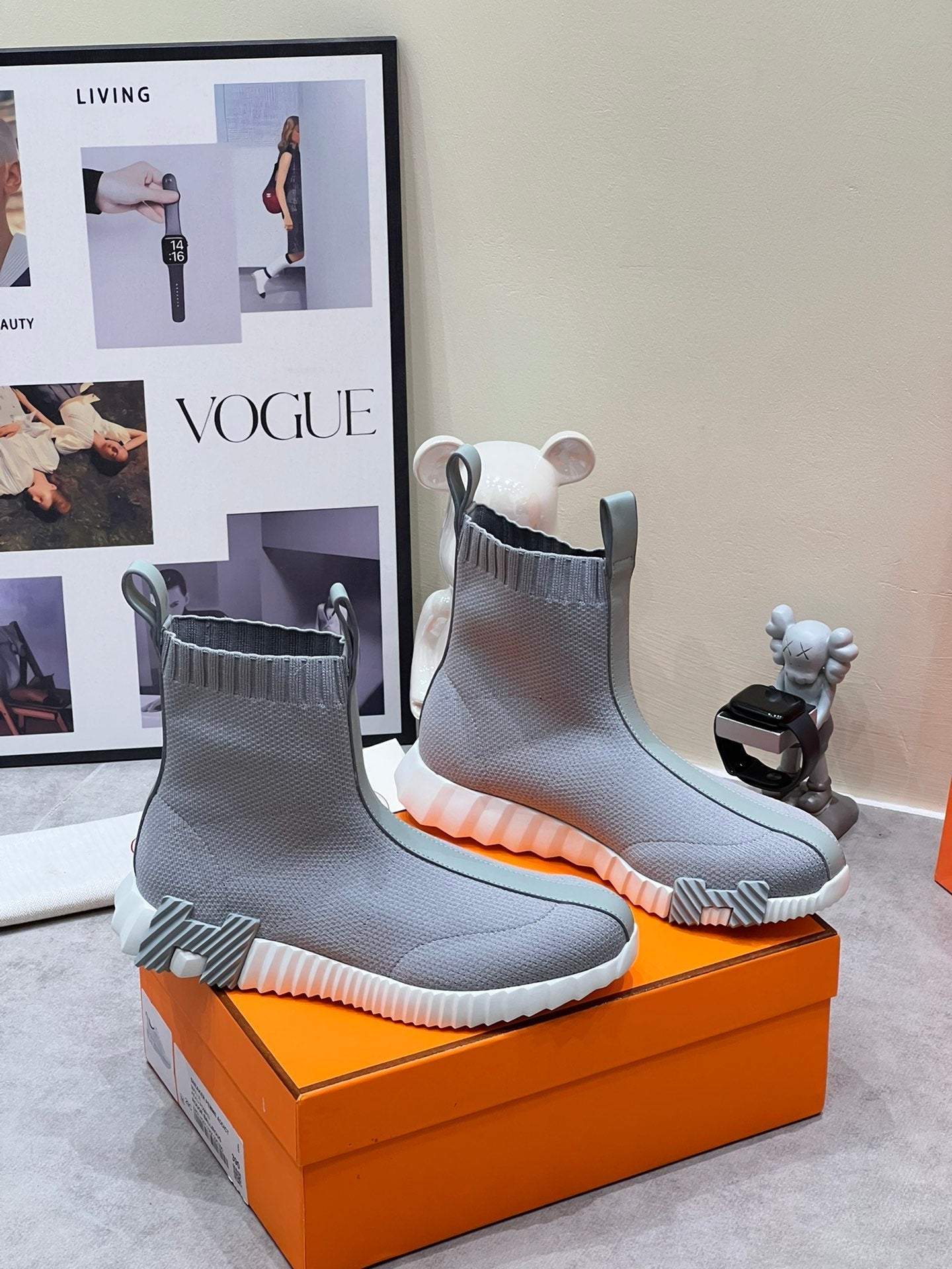 H FUN CLASSIC SNEAKER STYLISH LIGHT GRAY FABRIC