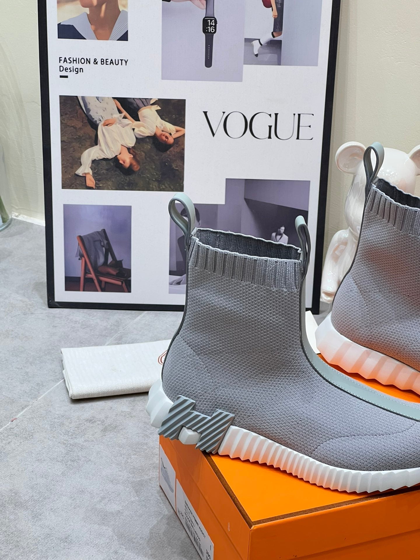 H FUN CLASSIC SNEAKER STYLISH LIGHT GRAY FABRIC