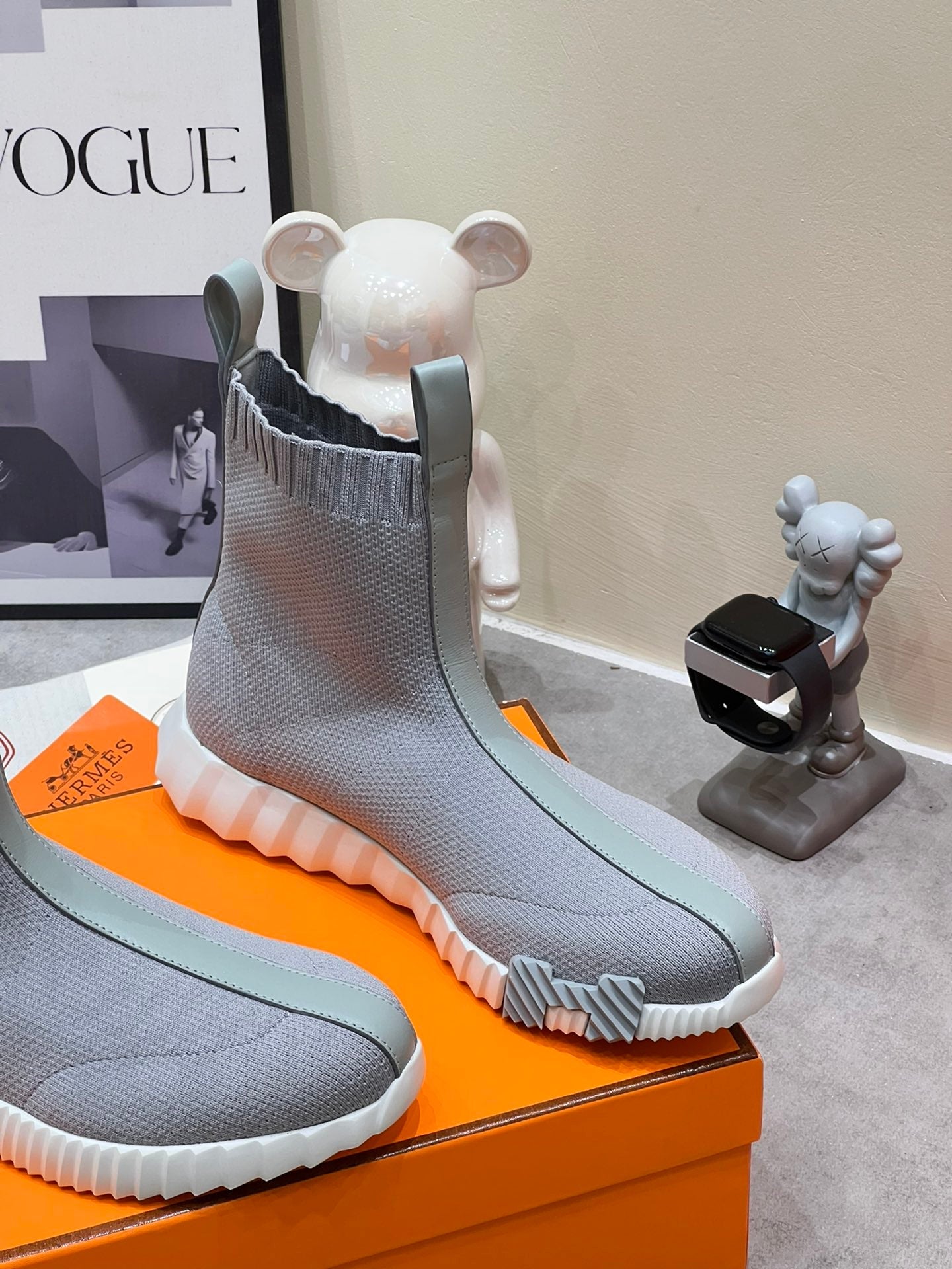 H FUN CLASSIC SNEAKER STYLISH LIGHT GRAY FABRIC