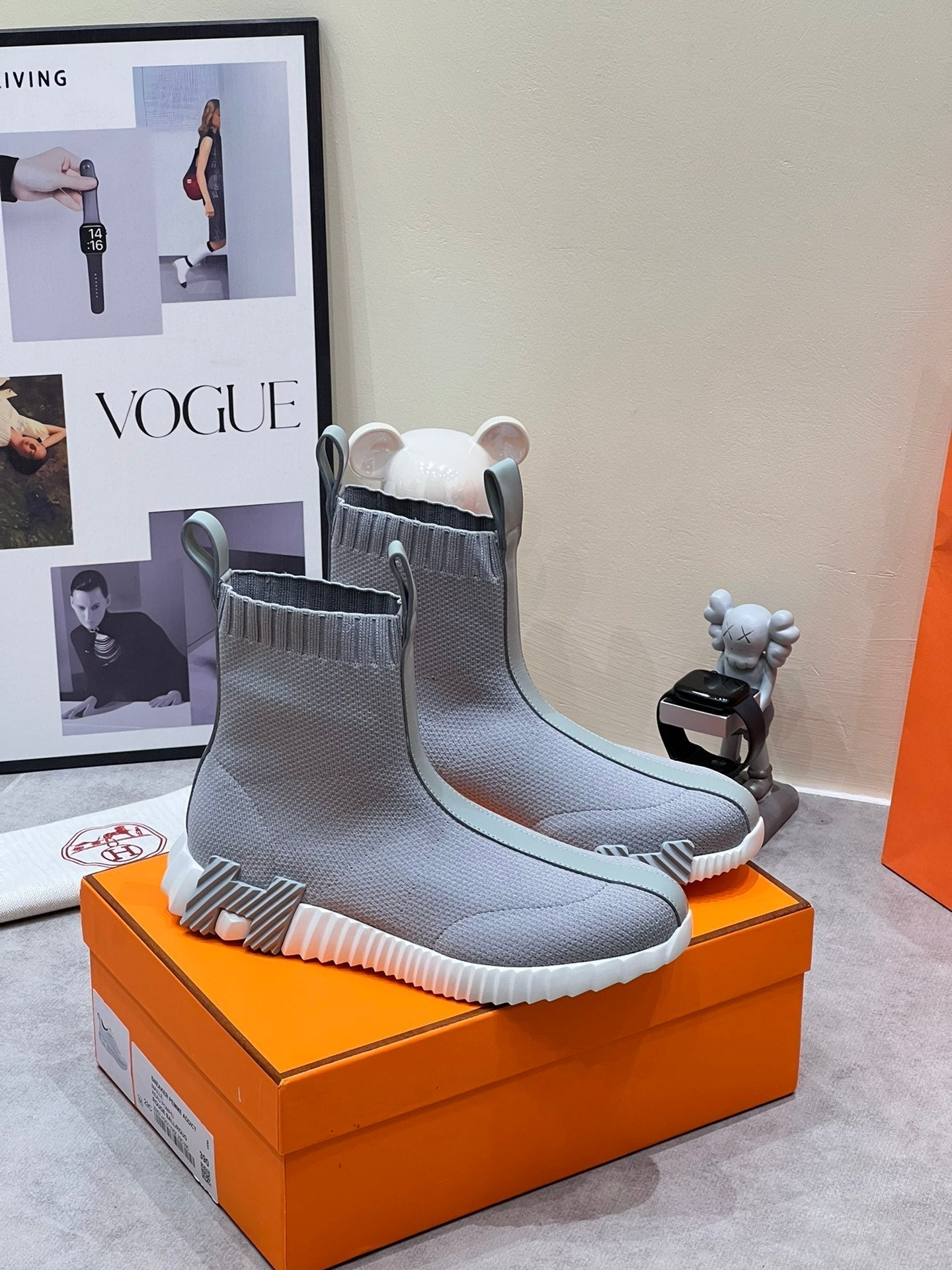 H FUN CLASSIC SNEAKER STYLISH LIGHT GRAY FABRIC