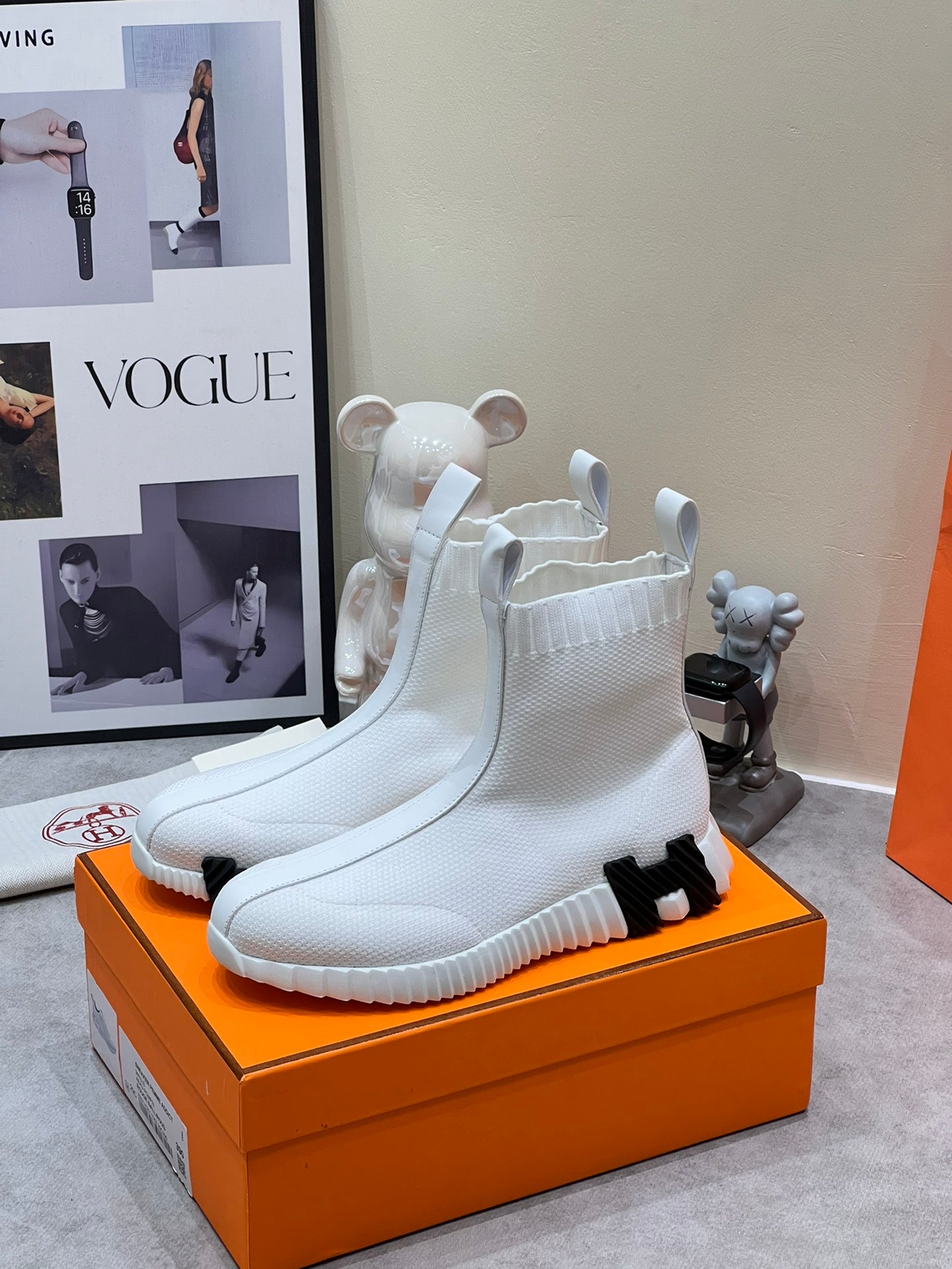 H FUN CLASSIC SNEAKER STYLISH WHITE FABRIC