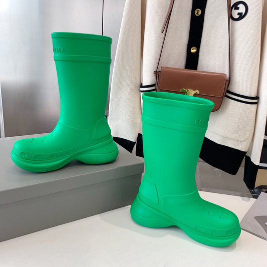 CROCS BOOTS IN GREEN RUBBER