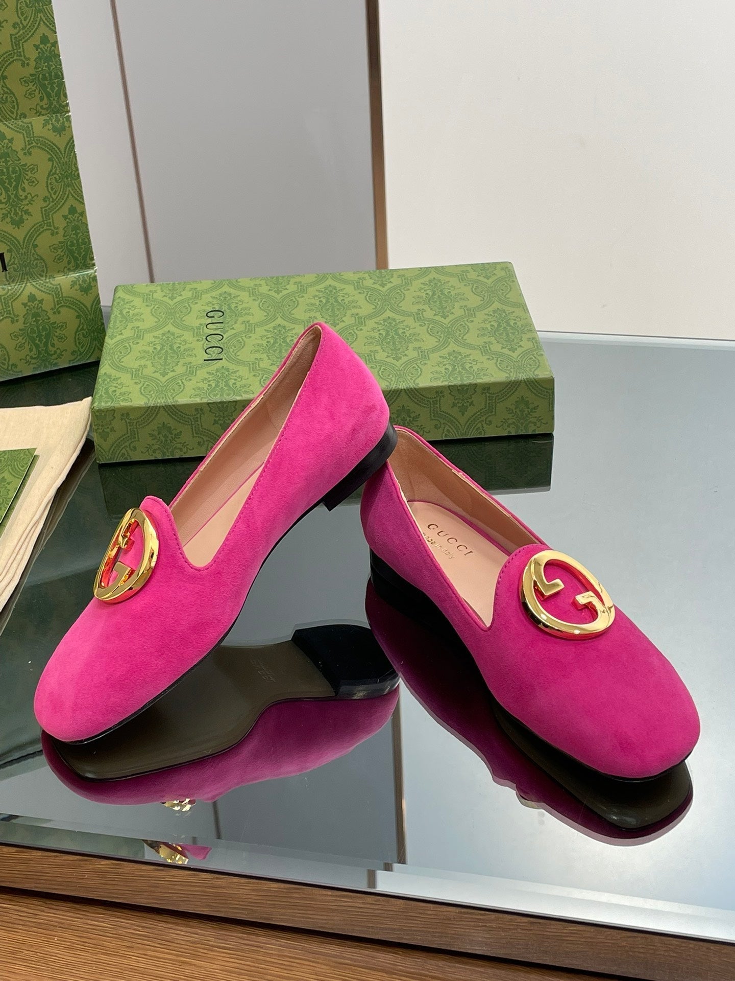 BLONDIE LOGO-PLAQUE LOAFERS IN FUSCIA PINK SUEDE WITH GOLD HARDWARE