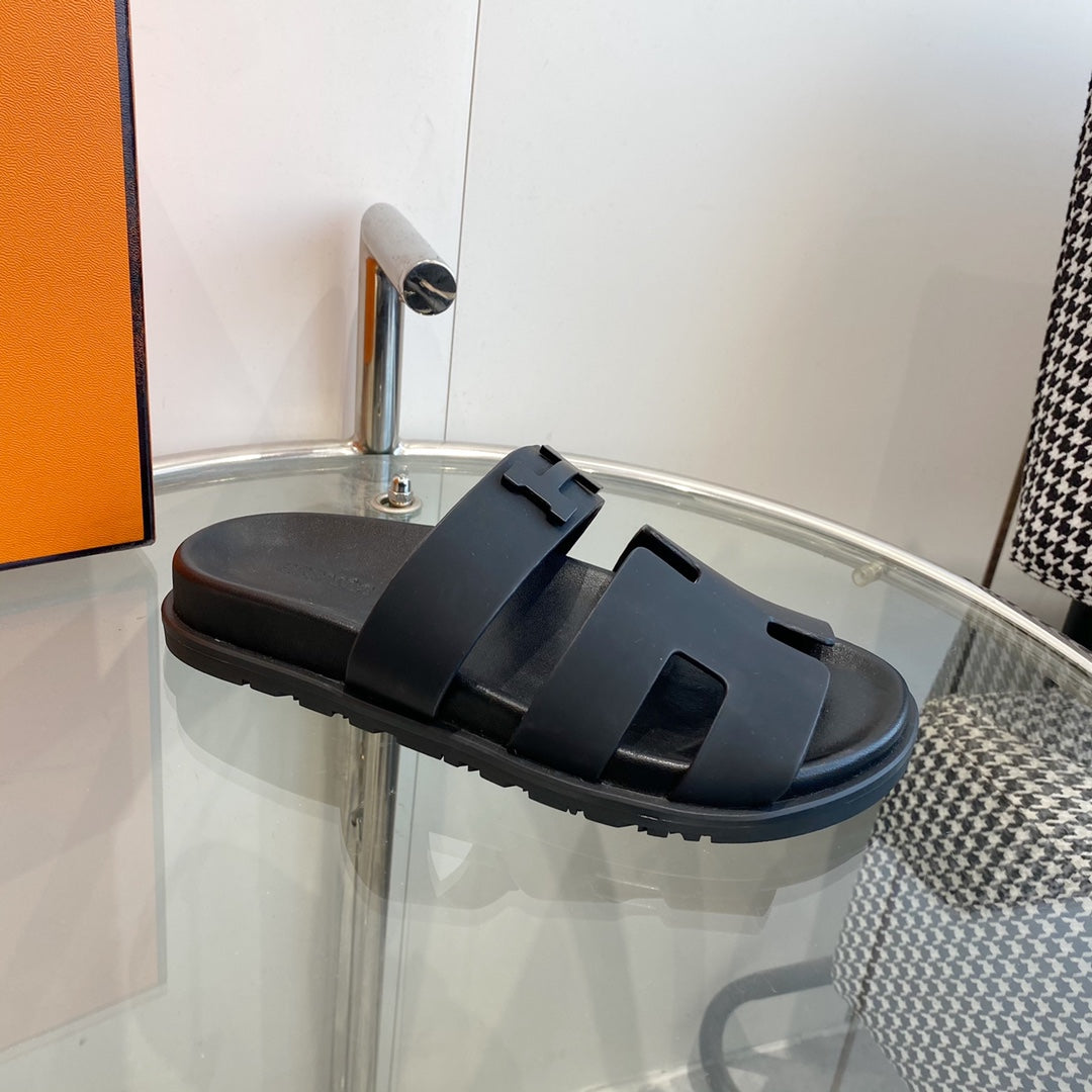 Chypre Sandal Black Leather