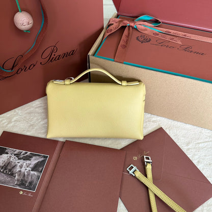 EXTRA POCKET L19 IN LIGHT YELLOW CALFSKIN WITH SILVER HARDWARE