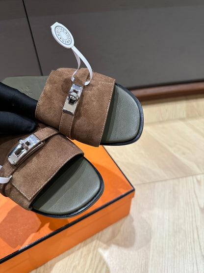 GABRIEL SANDAL LIGHT BROWN SUEDE