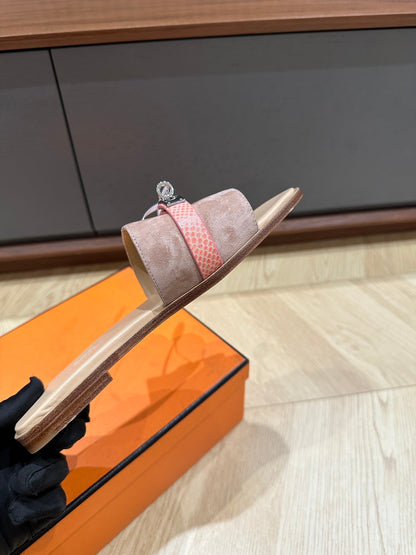 GABRIEL SANDAL PASTEL PINK SUEDE