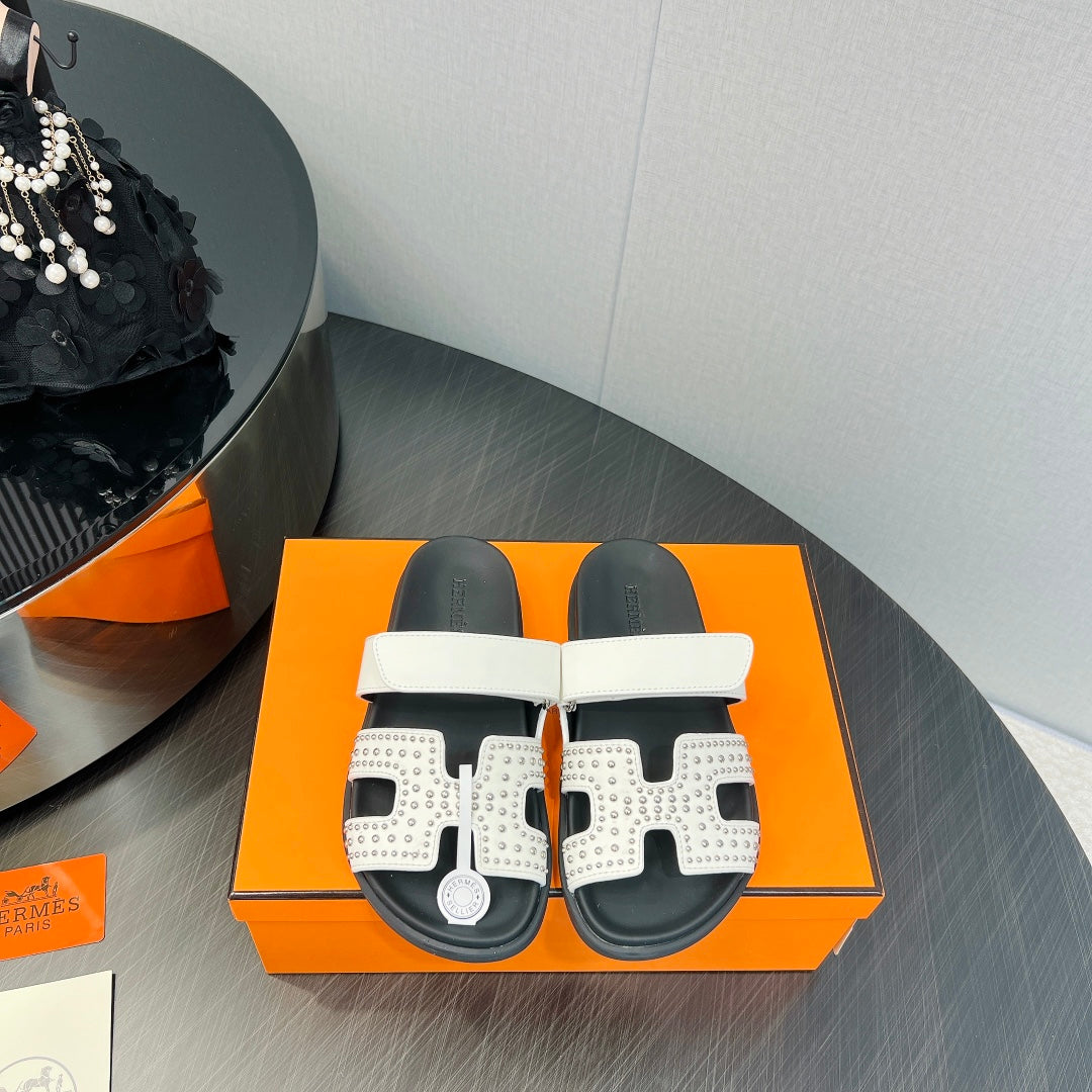 CHYPRE SANDAL WHITE MIX BLACK CALFSKIN STYLIZED