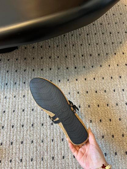 ALAIA MARY JANE SHOES IN BEIGE ZP CUSTOM STRAW AND DENIM