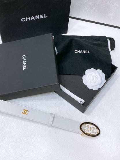 CC 30MM BELT IN WHITE SMOOTH CALFSKIN WHITE MIX BLACK METAL LOGO GOLD HARDWARE