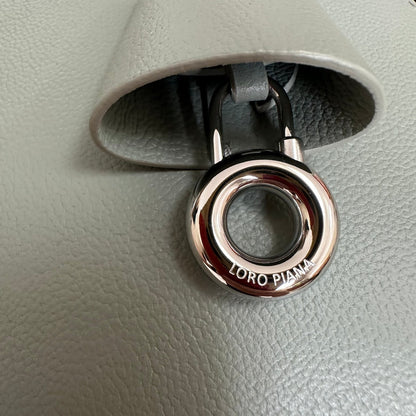 EXTRA BAG L27 IN POWDER BLUE SMOOTH CALFSKIN