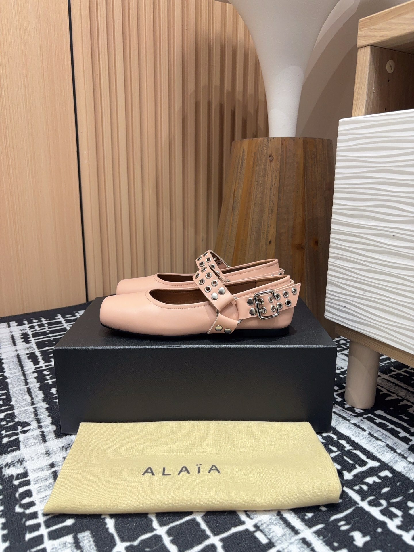 BIKER BALLET FLATS IN PEACH PINK CALFSKIN