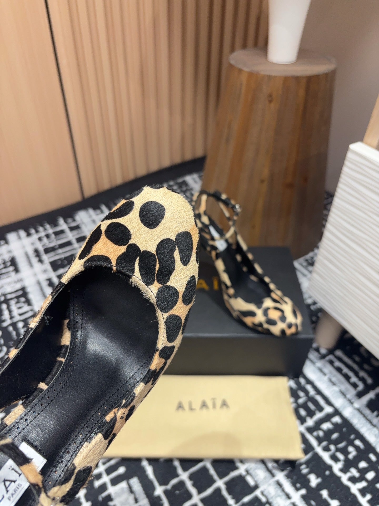 CRYSLEOPARD SLINGBACK HEEL IN PONY HAIR