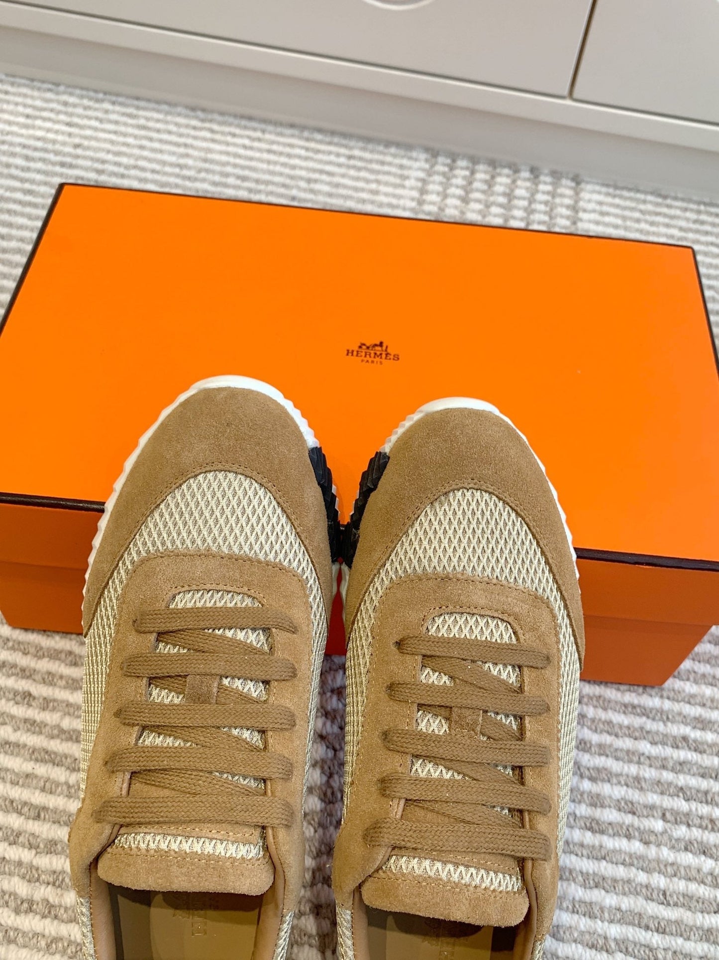 BOUNCING SNEAKER IN CIDER BROWN GRAPHIC MESH AND SUEDE