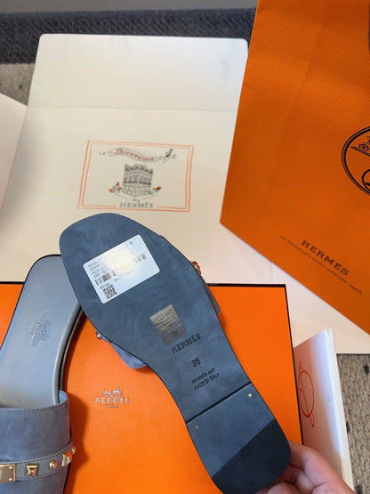 GIULIA FLAT SANDAL IN CERULEAN BLUE SUEDE