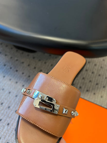 GIULIA FLAT SANDAL IN BRONZE BROWN CALFSKIN