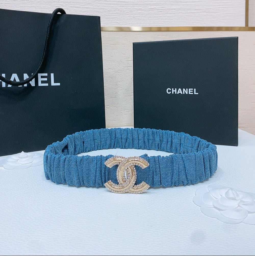 DOUBLE C ELASTIC BELT 30MM IN BLUE DENIM WITH GOLD BUCKLE AND SIDE RHINESTONE DETAILING
