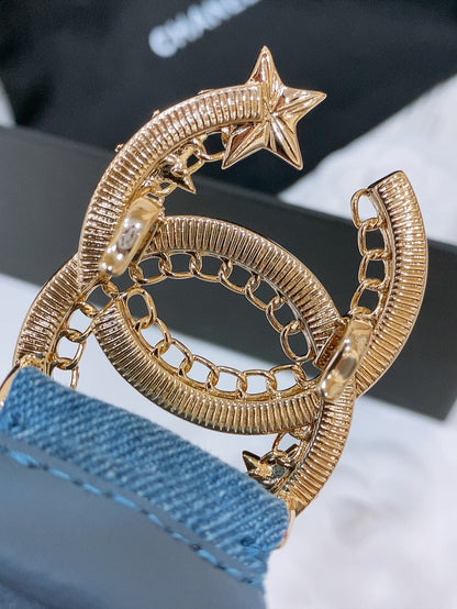 DOUBLE C ELASTIC BELT 30MM IN BLUE DENIM GOLD CRYSTAL STAR EMBELLISHED BUCKLE