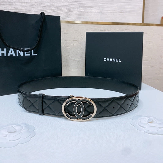 DOUBLE C BELT 38MM IN BLACK QUILTED LAMBSKIN GOLD OVAL BUCKLE CENTERED BLACK LOGO