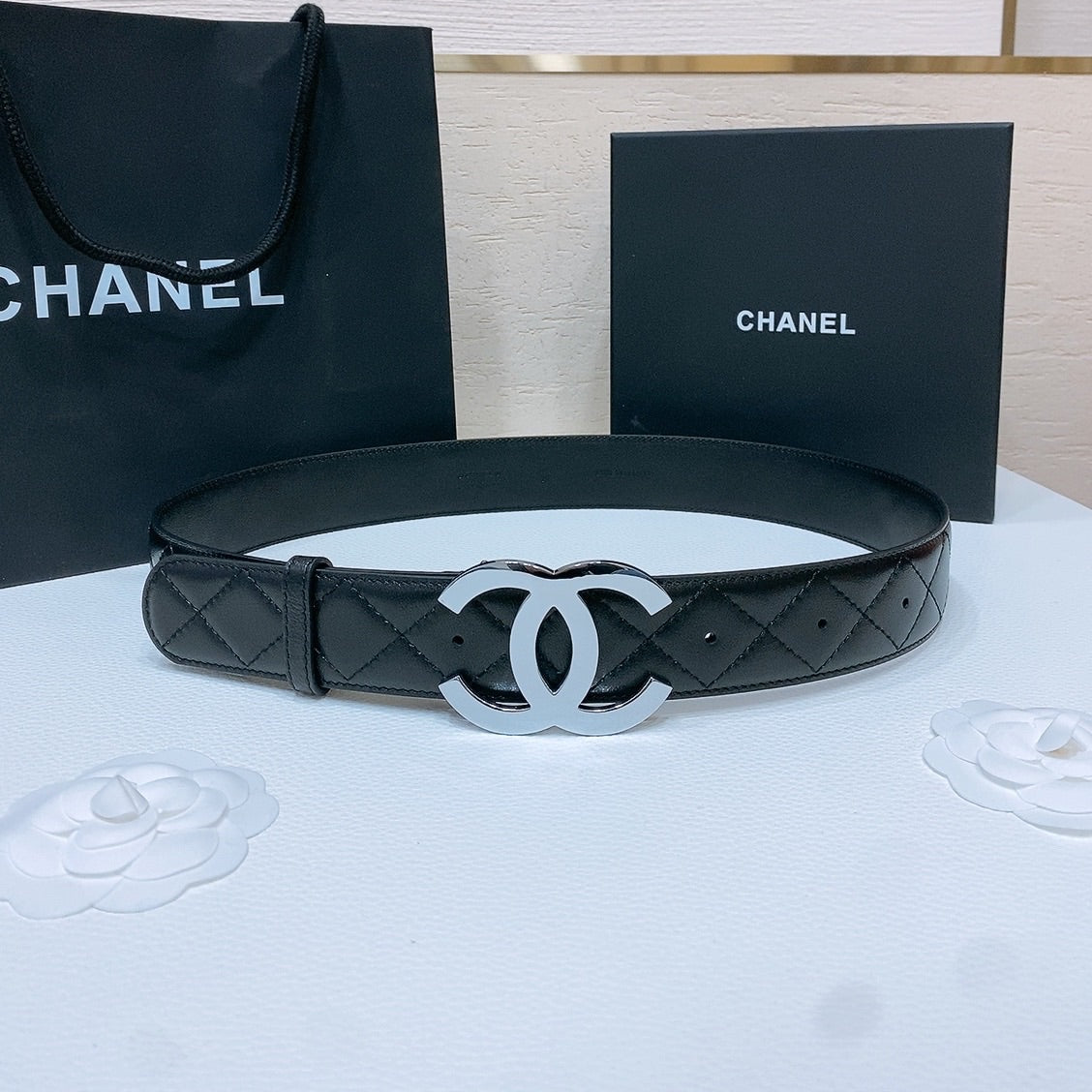 DOUBLE C 38MM IN BLACK QUILTED LAMBSKIN SILVER BUCKLE