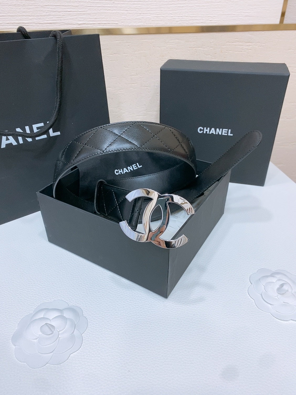 DOUBLE C 38MM IN BLACK QUILTED LAMBSKIN SILVER BUCKLE