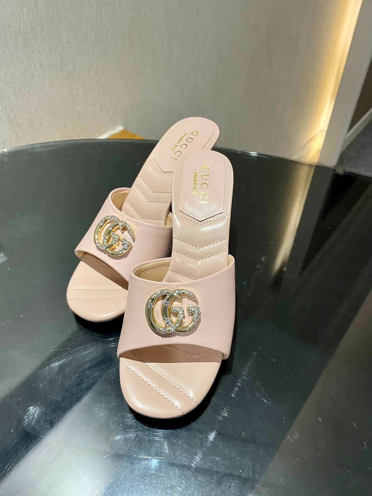 GG HIGH HEELS 70 IN PASTEL PINK LAMBSKIN GOLD HARDWARE WITH CRYSTALS
