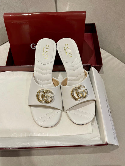 GG HIGH HEELS 70 IN WHITE LAMBSKIN GOLD HARDWARE WITH CRYSTALS