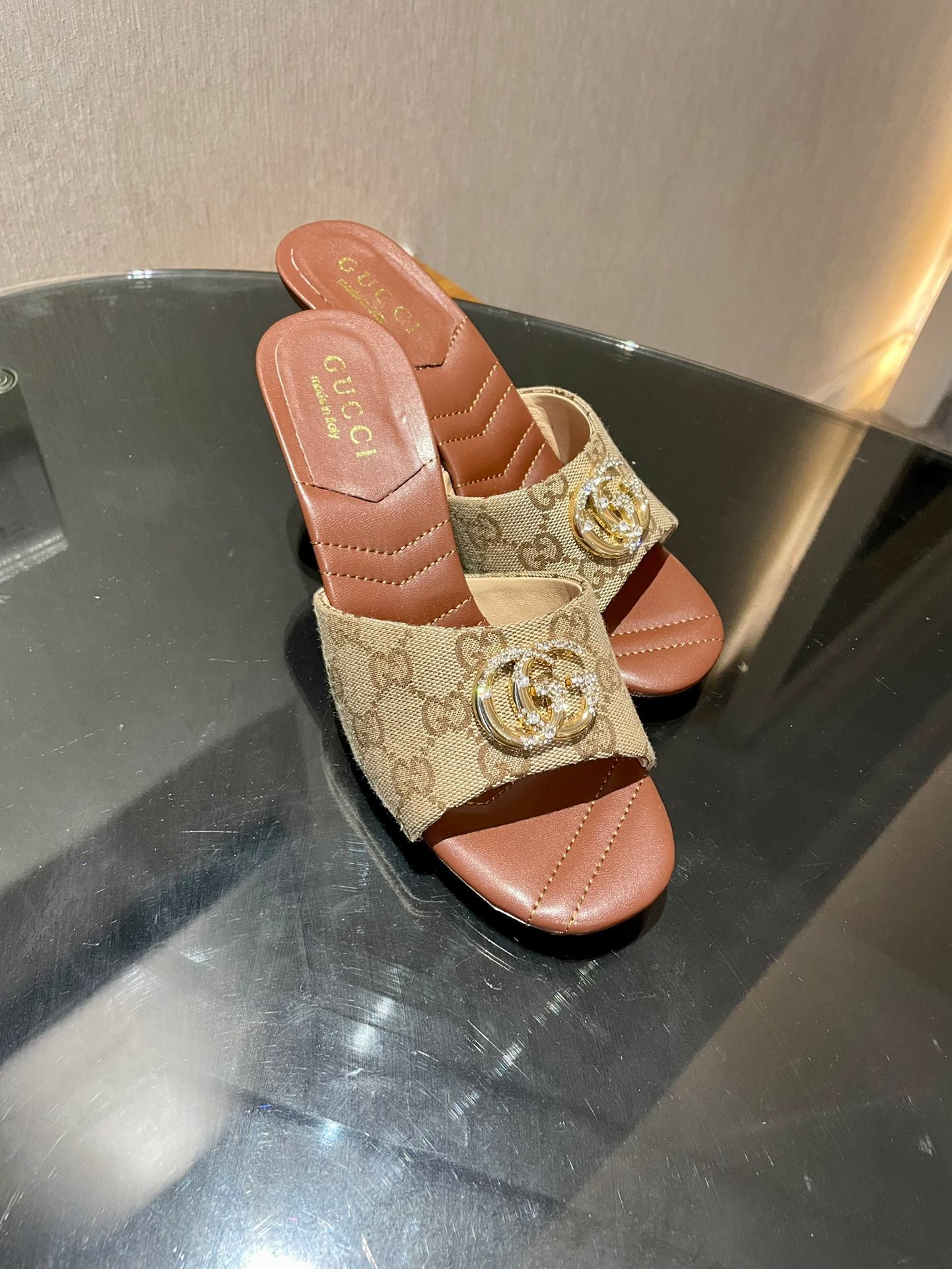 GG HIGH HEELS 70 IN BROWN LAMBSKIN GOLD HARDWARE WITH CRYSTALS