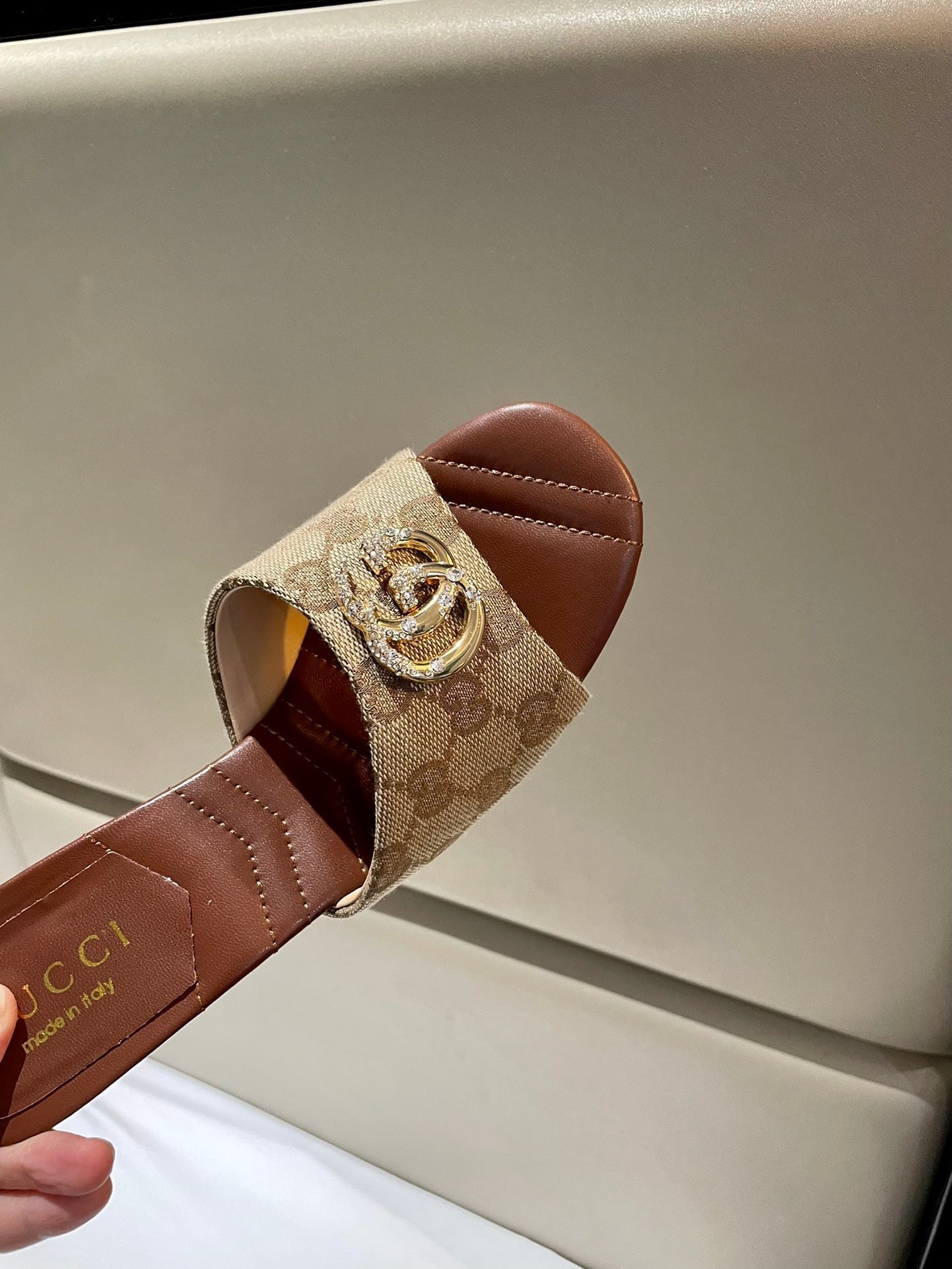 GG HIGH HEELS 70 IN BROWN LAMBSKIN GOLD HARDWARE WITH CRYSTALS