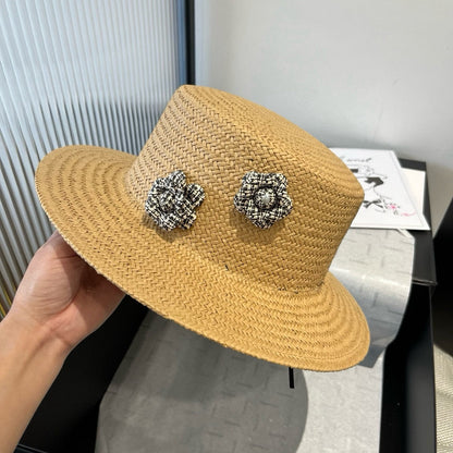 FLAT STRAW HAT BROWN FLOWER ATTACHMENT 673930
