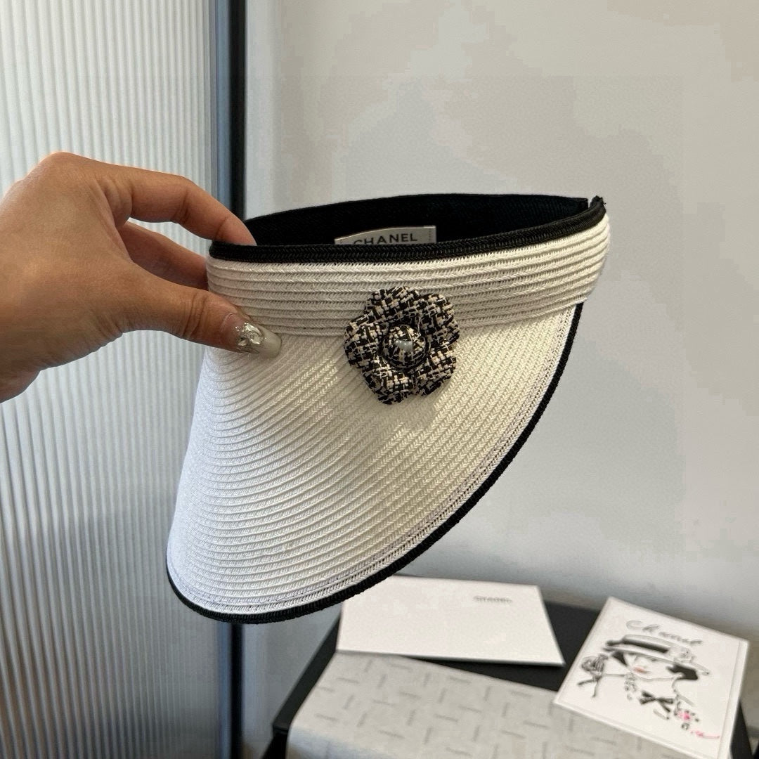 CC SUN HAT MODEM WHITE WITH FLOWER 673933