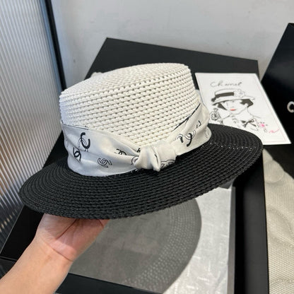 FLAT STRAW HAT BLACK AND WHITE 673935