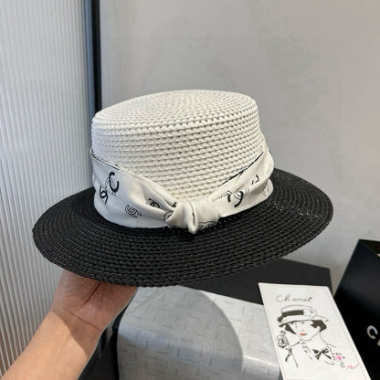 FLAT STRAW HAT BLACK AND WHITE 673935