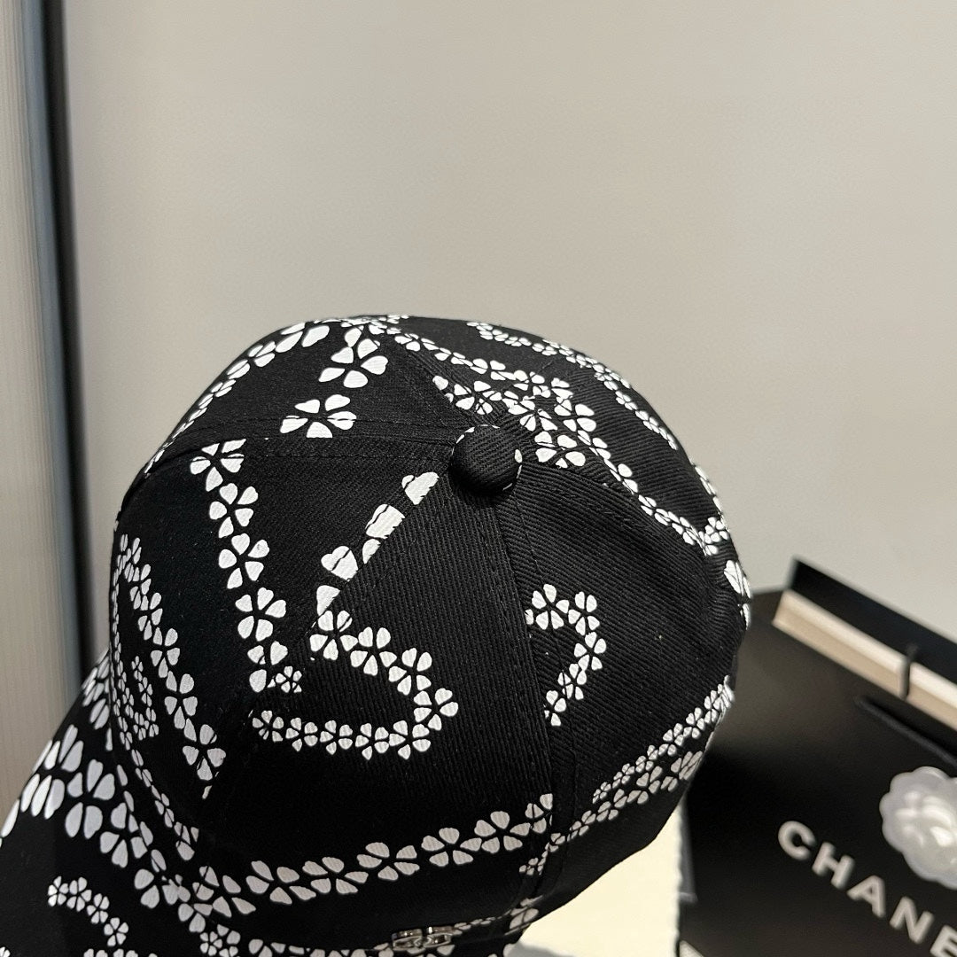 BASEBALL HAT BLACK PATTERN 674031