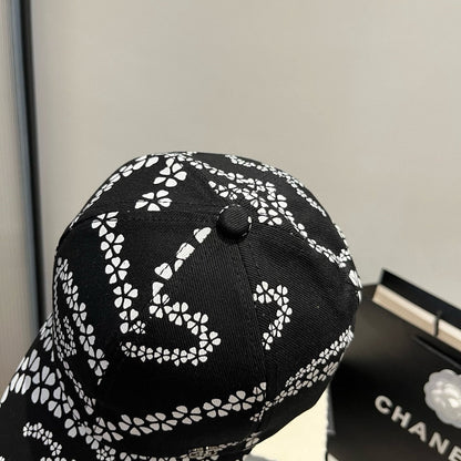 BASEBALL HAT BLACK PATTERN 674031