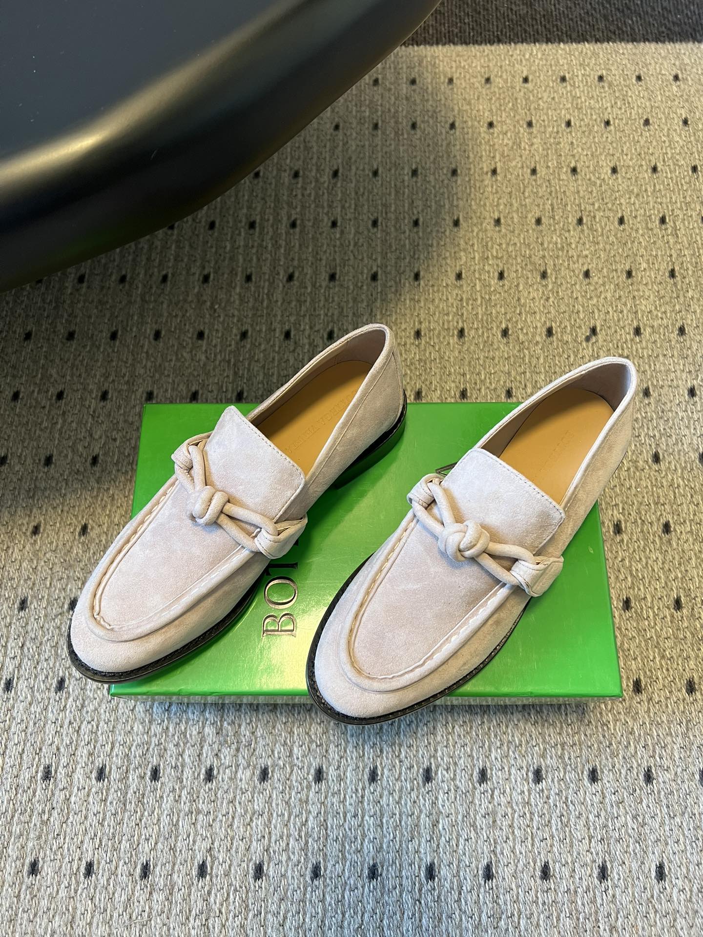 BOTTEGA VENETA 26S LOAFERS IN LIGHT BEIGE SUEDE