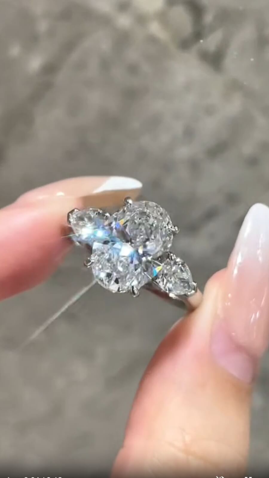 3.01ct Oval Lab Diamond Solitaire Ring – Four-Prong Setting | DE VS IGI Certified | PT950 Platinum