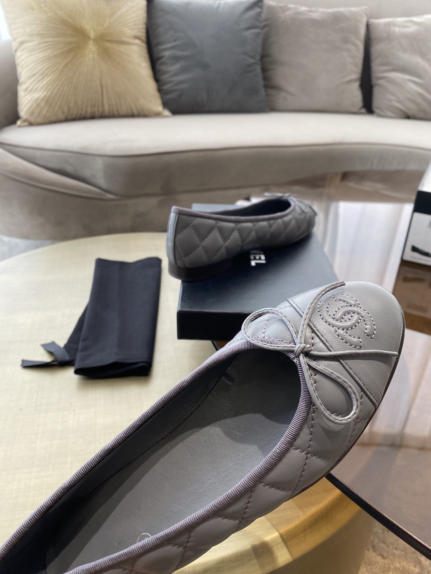 BALLET FLATS GREY QUILTED LAMBSKIN