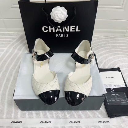 CC CLASSIC MARY JANE FLATS IN WHITE AND BLACK QUILTED CALFSKIN