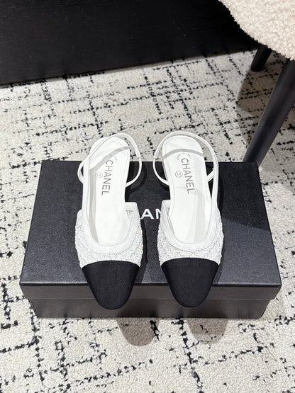 SLINGBACK 25S IN WHITE FABRIC AND BLACK CALFSKIN CANVAS
