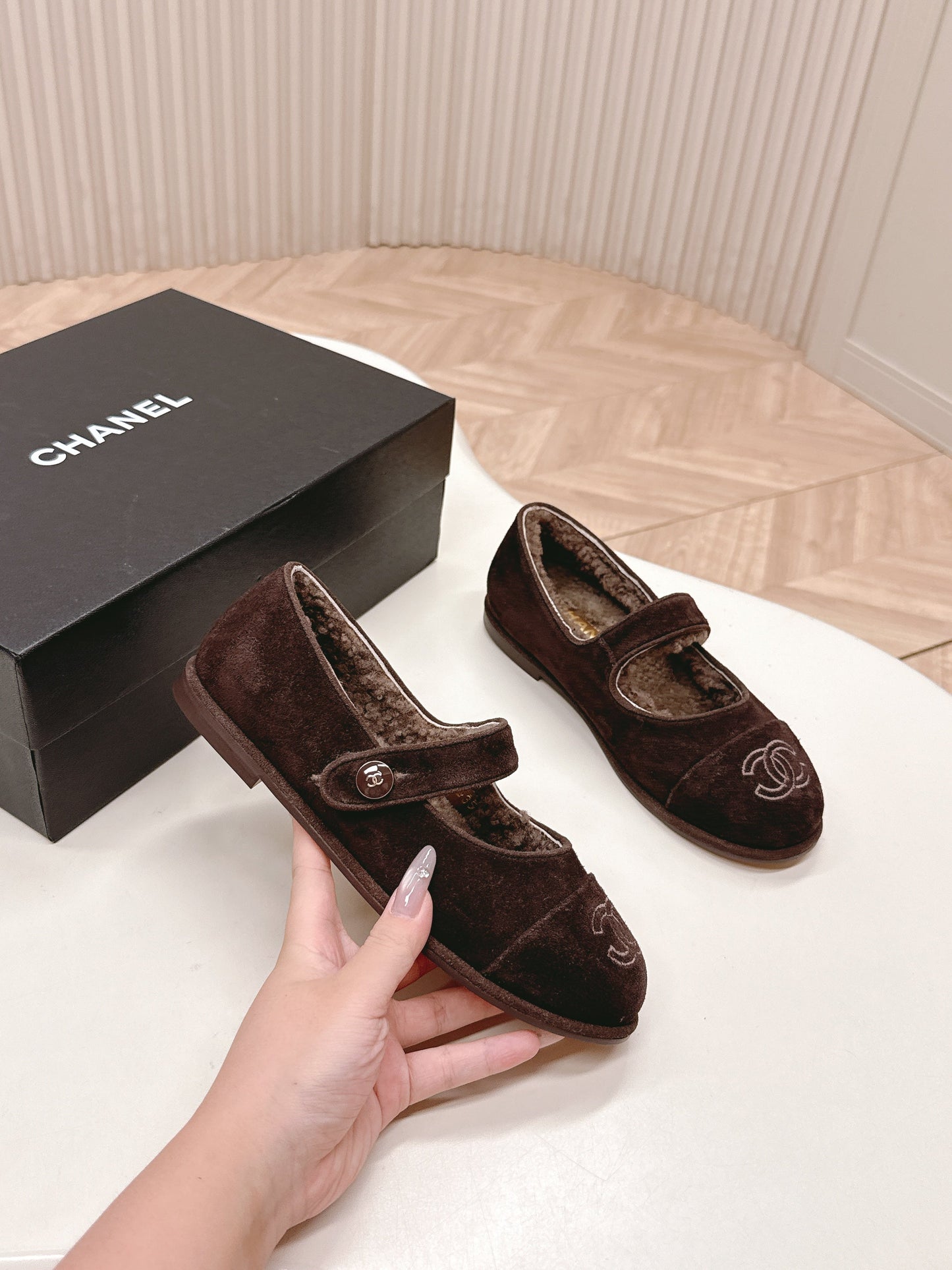 CHANEL FLAT MARY JANE SHOES 25S IN DARK BROWN VELVET
