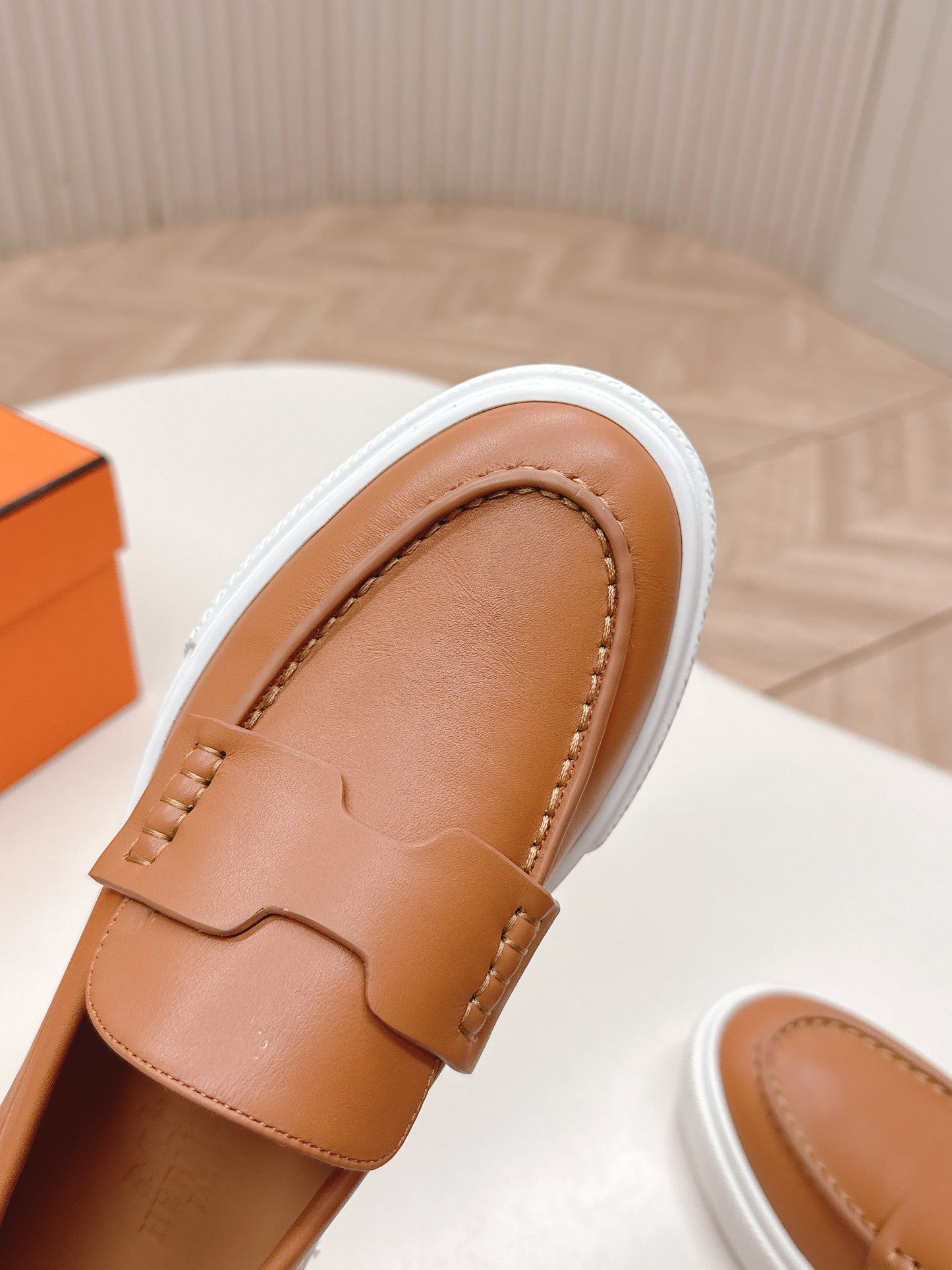 HM 25S SLIP-ON IN BROWN LAMBSKIN